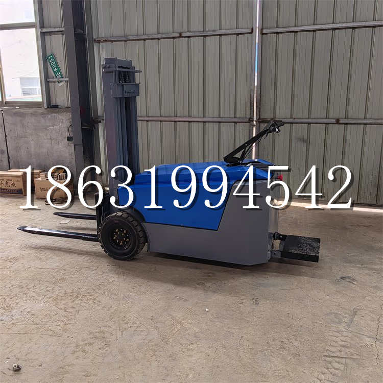 香坊区全电动叉车插腿式堆高车液压装卸车1.5吨升高小型站驾式铲车